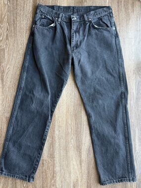 Wrangler Men’s Relaxed Fit Jeans